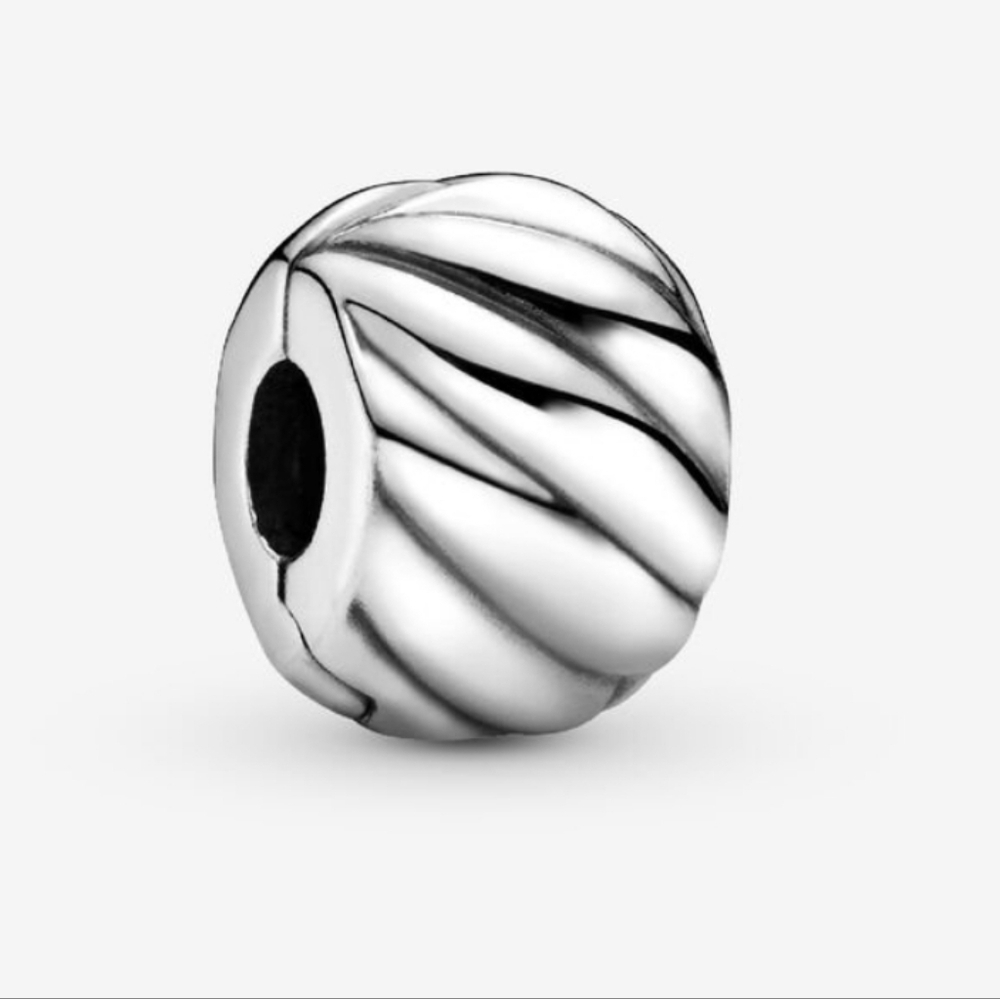 Pandora Polished Feathered Clip Charm